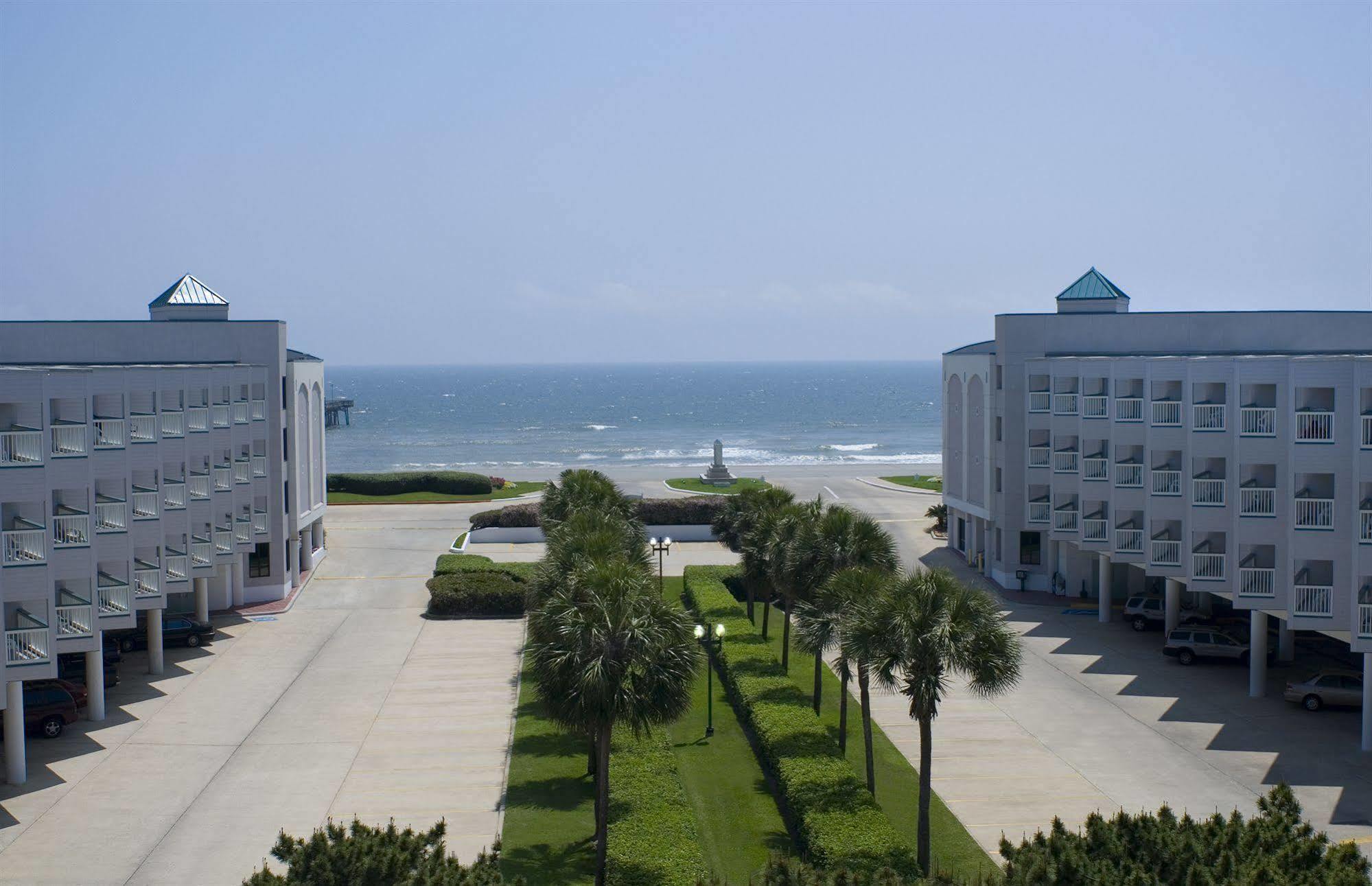 Casa Del Mar Beachfront Hotel Galveston