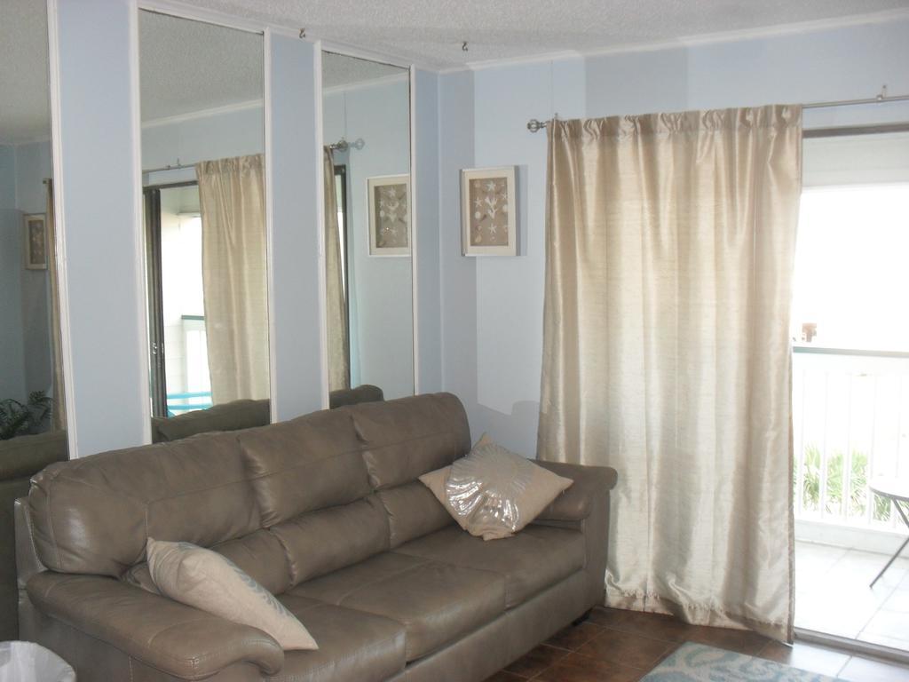 Casa Del Mar Beachfront Hotel 3*