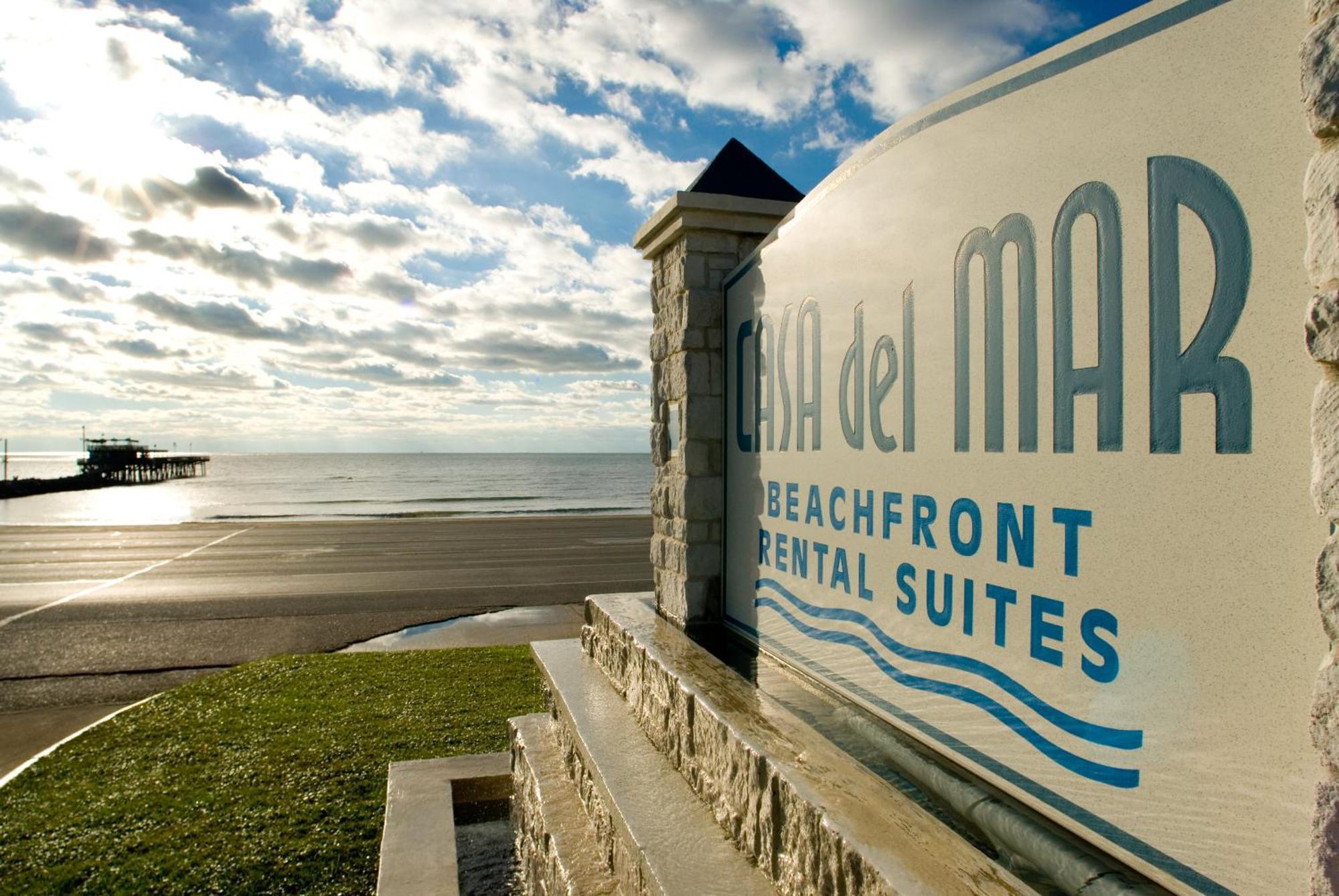 Casa Del Mar Beachfront Hotel 3*